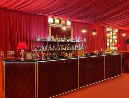 Banco Bar Moulin Rouge